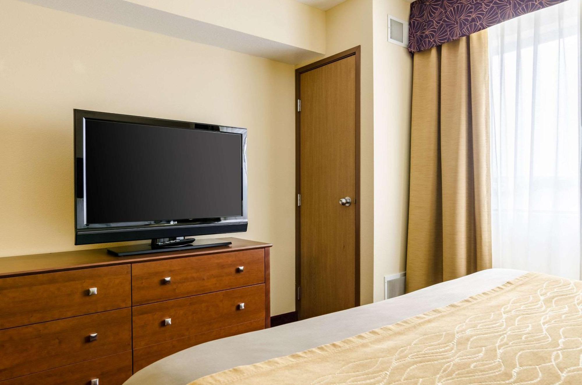 Comfort Inn Colby Kültér fotó