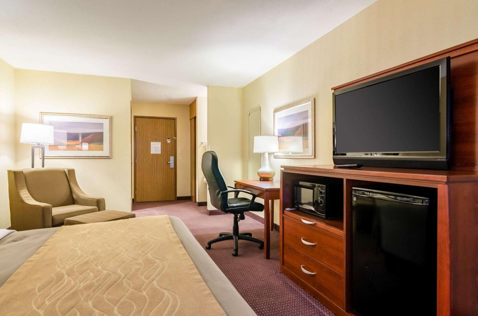 Comfort Inn Colby Kültér fotó
