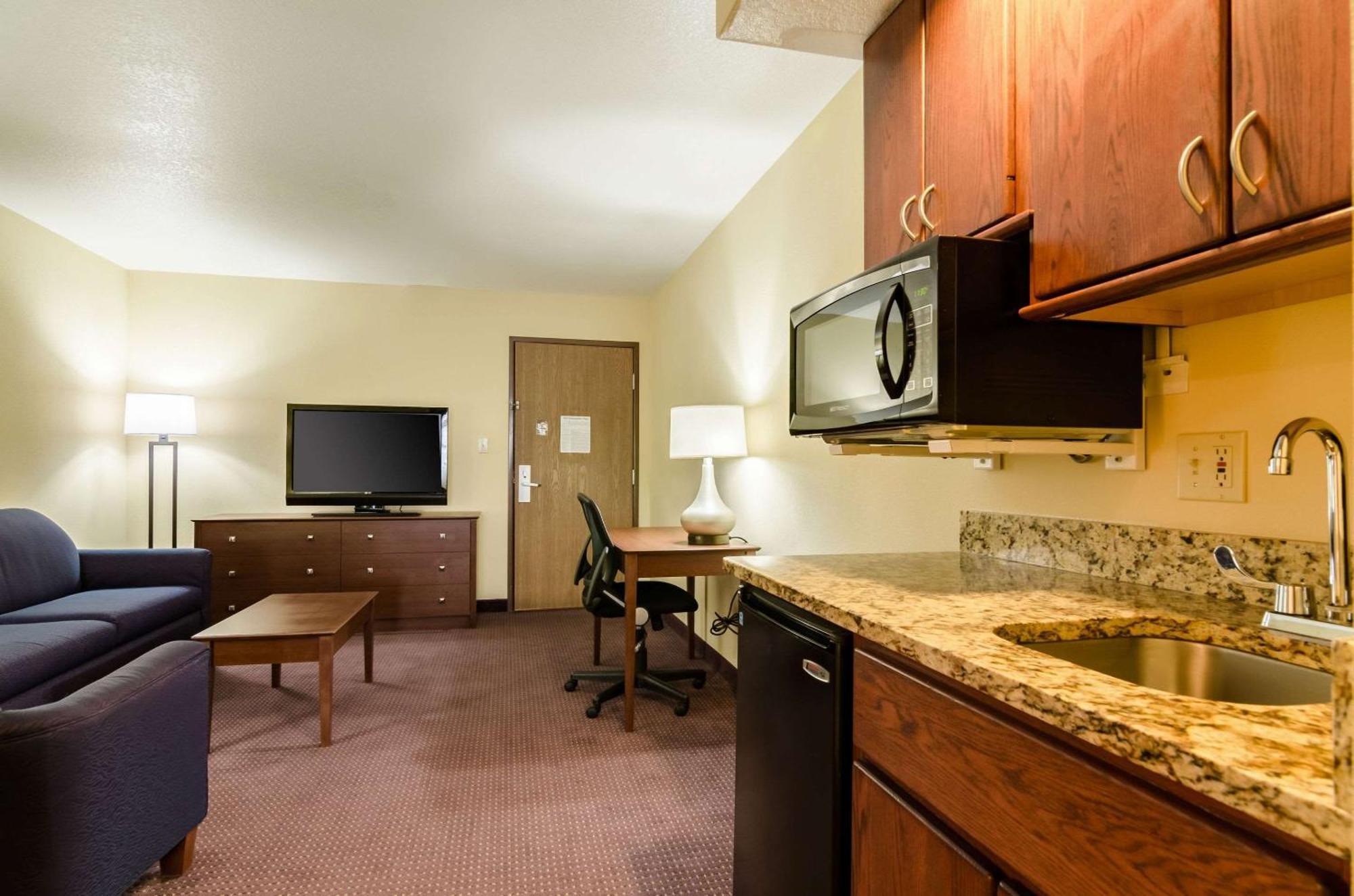 Comfort Inn Colby Kültér fotó