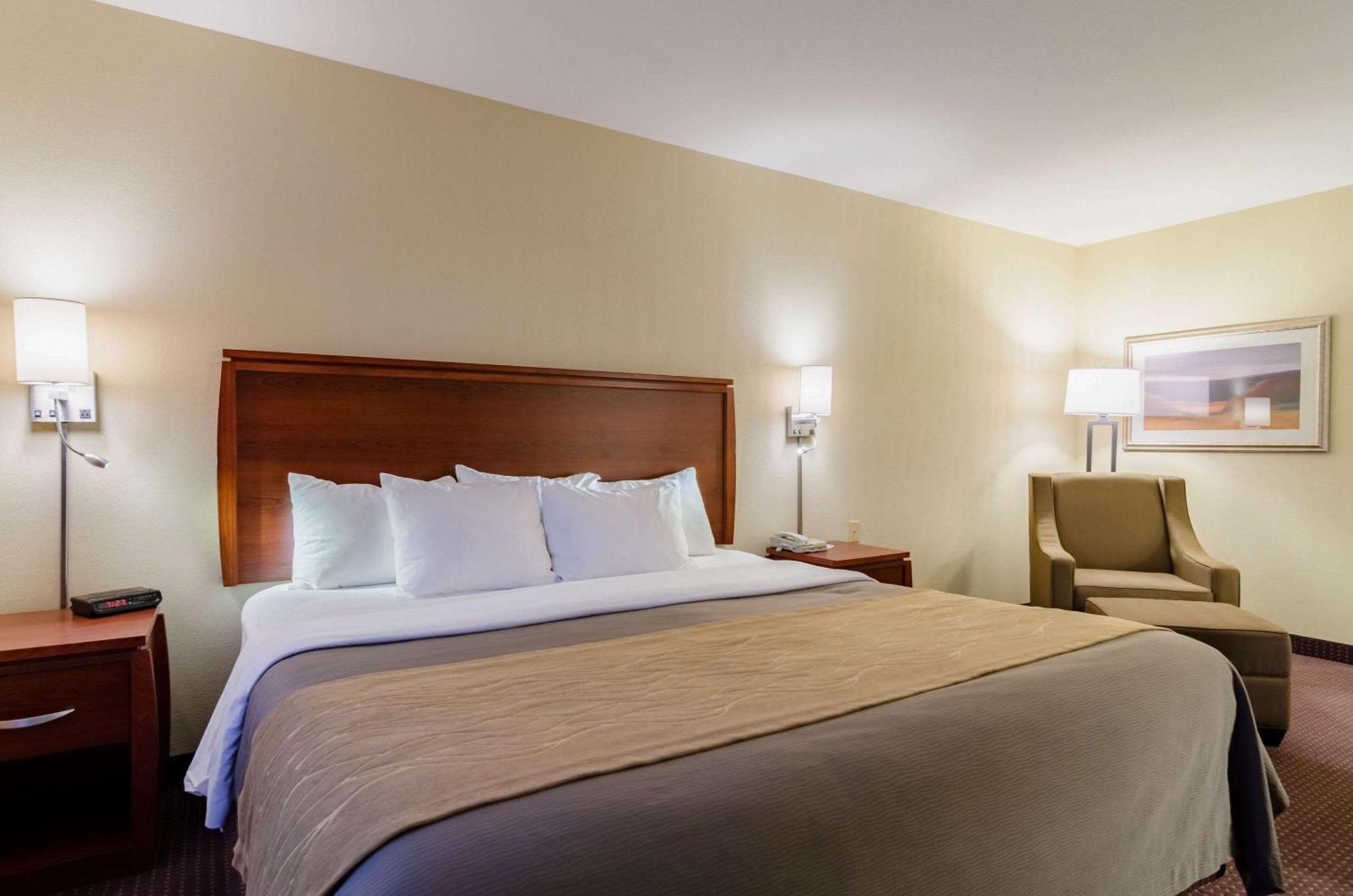 Comfort Inn Colby Kültér fotó