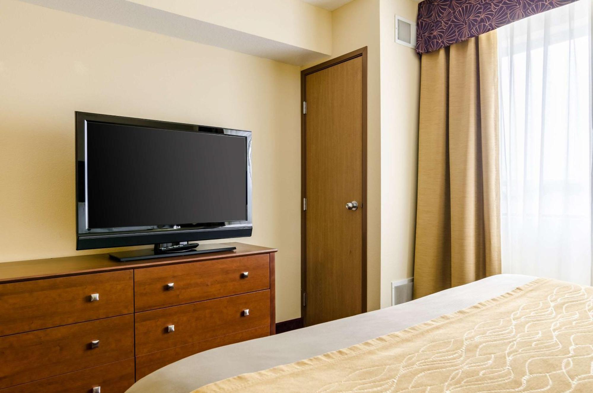 Comfort Inn Colby Kültér fotó